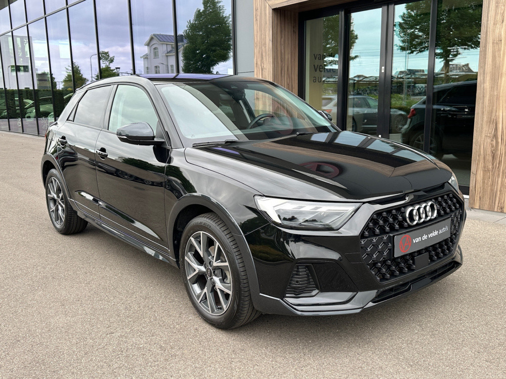 Audi A1 allstreet 30 tfsi 110pk s-tronic business edition | led | camera | 