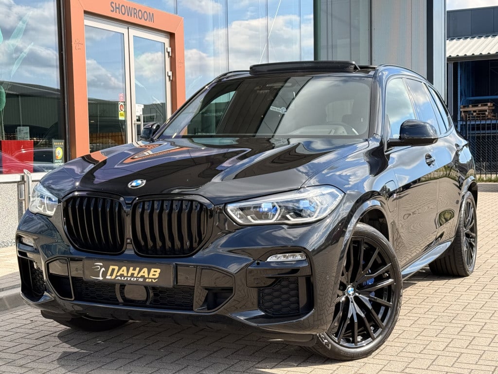 BMW X5 xdrive45e high executive | pano | sky lounge | stoelventilatie | luc