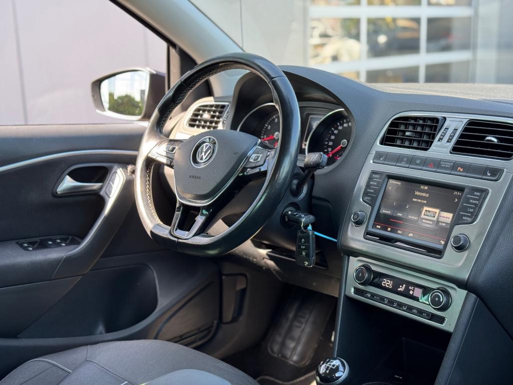 Volkswagen Polo 1.2 tsi lounge * cruise control * stoelverwarming * dab