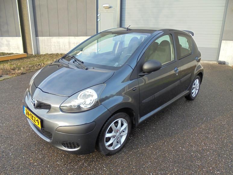 Toyota Aygo 1.0-12V/Navigator/Airco/Elek.pakket/BJ 2011/KMST 129.027+NAP