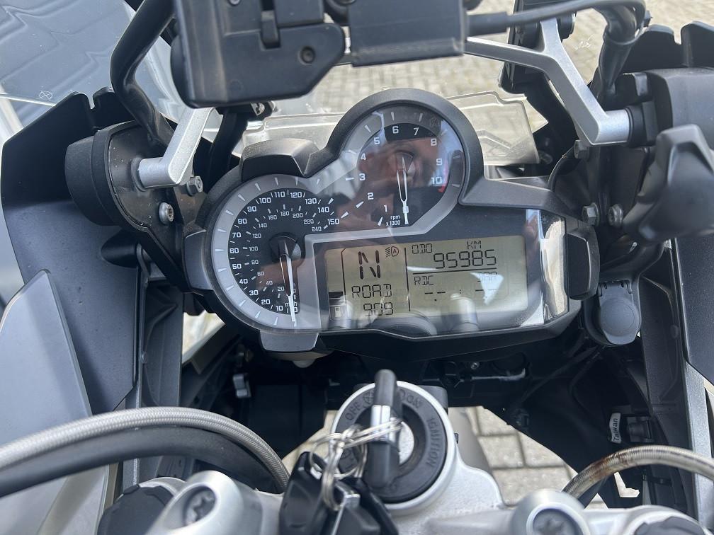 Puntgave BMW R1200GS LC Adventure uit 2014 bomvol opties, rijklaar €9950,-