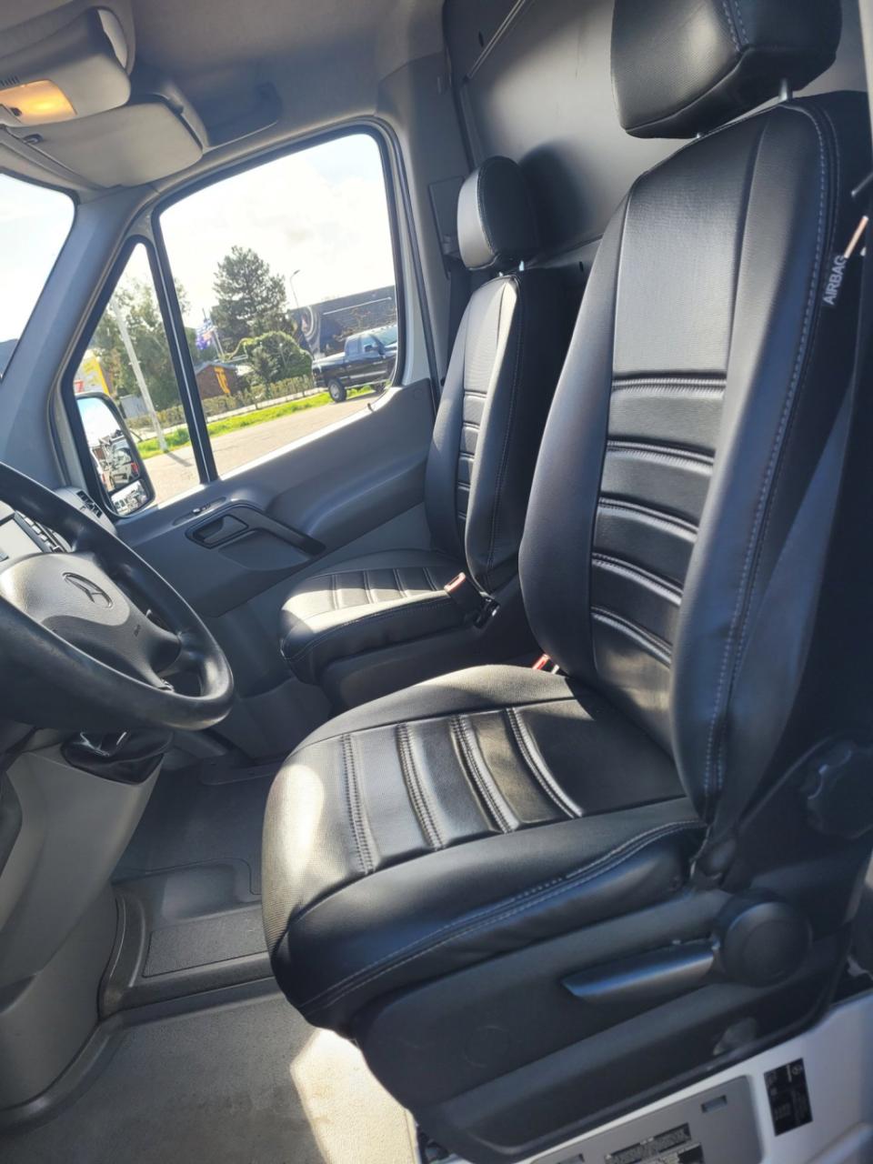 Mercedes-Benz Sprinter 211 2.2 cdi 325 economy hd