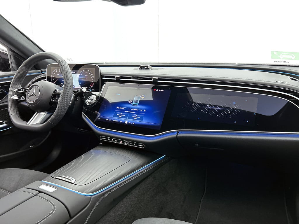 Mercedes-Benz E-Klasse 300 e sport edition | parkeerpakket met 360°-camera 