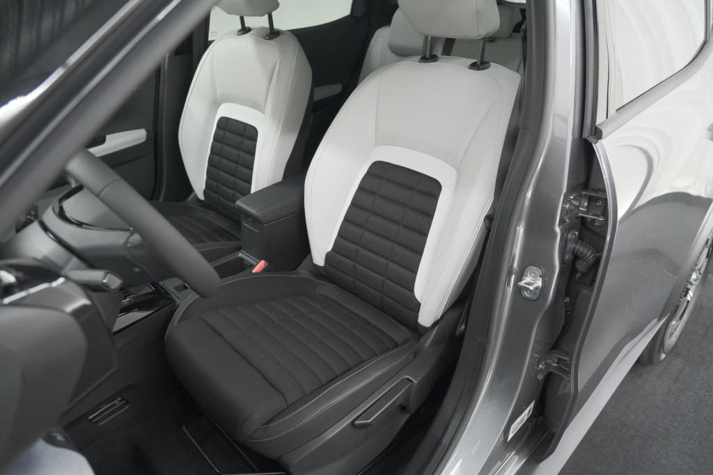 Citroen C3 Aircross 1.2 hybrid 145pk max 7p. | camera | dodehoekdetectie | 