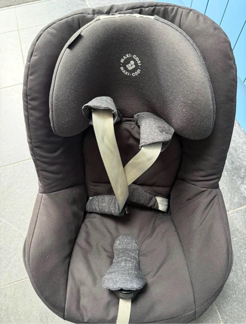 Maxi-Cosi Pearl autostoel met FamilyFix base