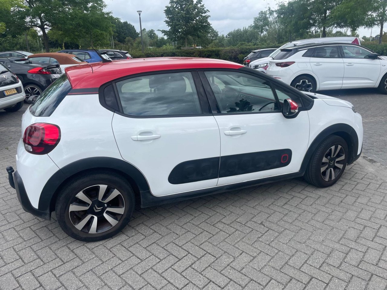 Citroën C3 1.2 Puretech 110pk S&S | Automaat | 2017| trekhaak| 112193 km