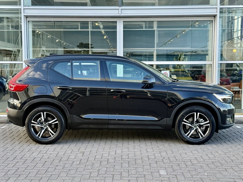 Volvo XC40 b4 197pk aut7| plus dark| adap.cruise| trekhaak| camera| elek.st