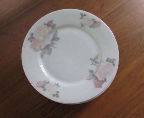 6 gebakbordjes. gratis.