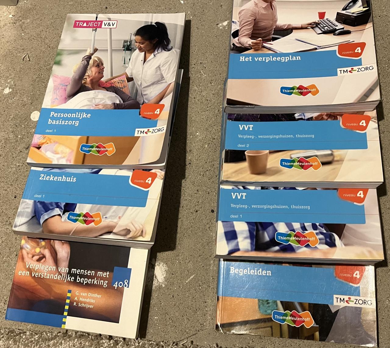 Studieboeken verzorgende ig en verpleegkunde niv 3-4