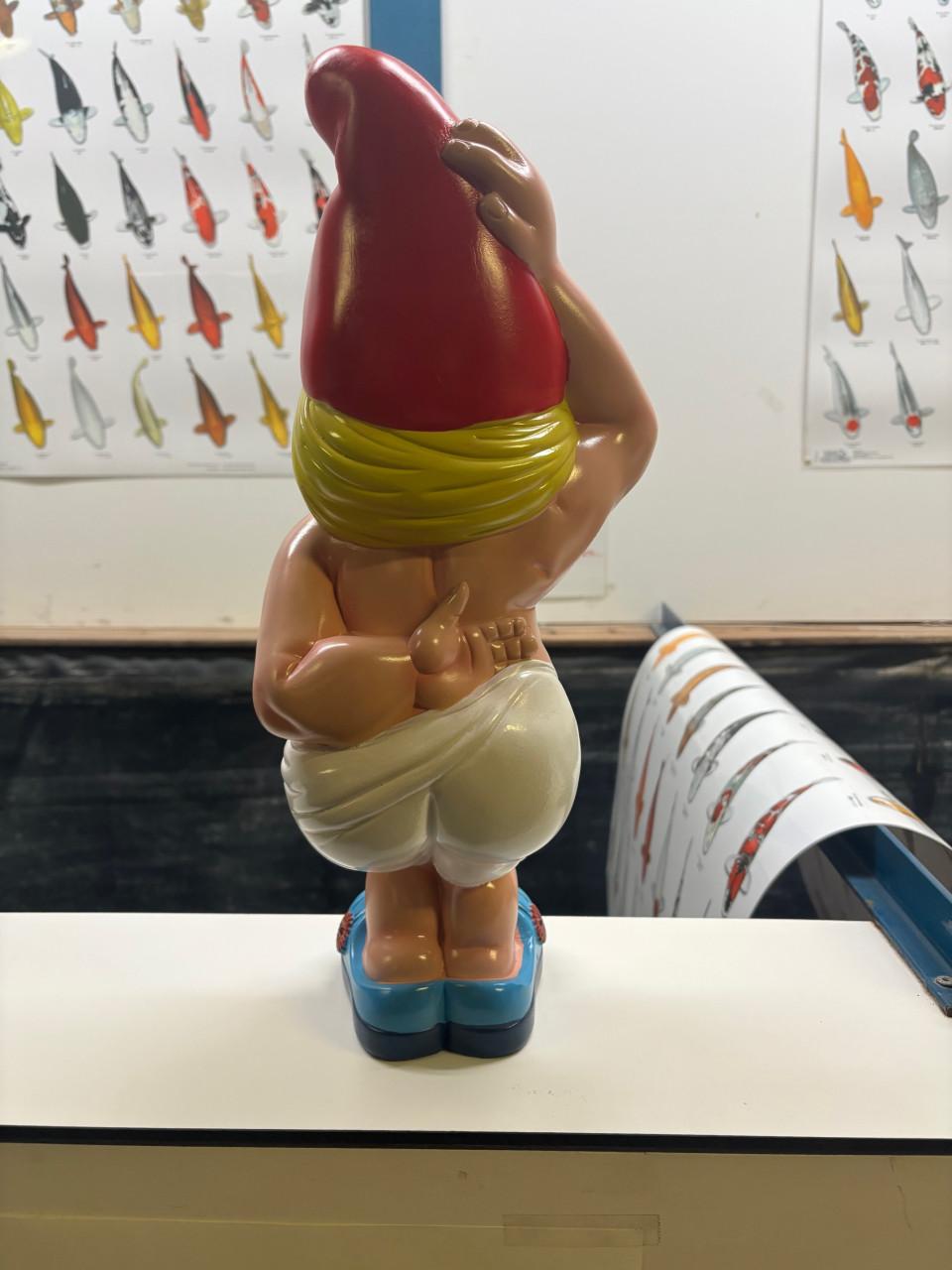 Kabouter Bobbi met blote borsten groot - 44 cm - Tuindecoratie