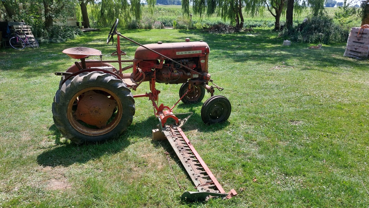 Farmall Cub 1960