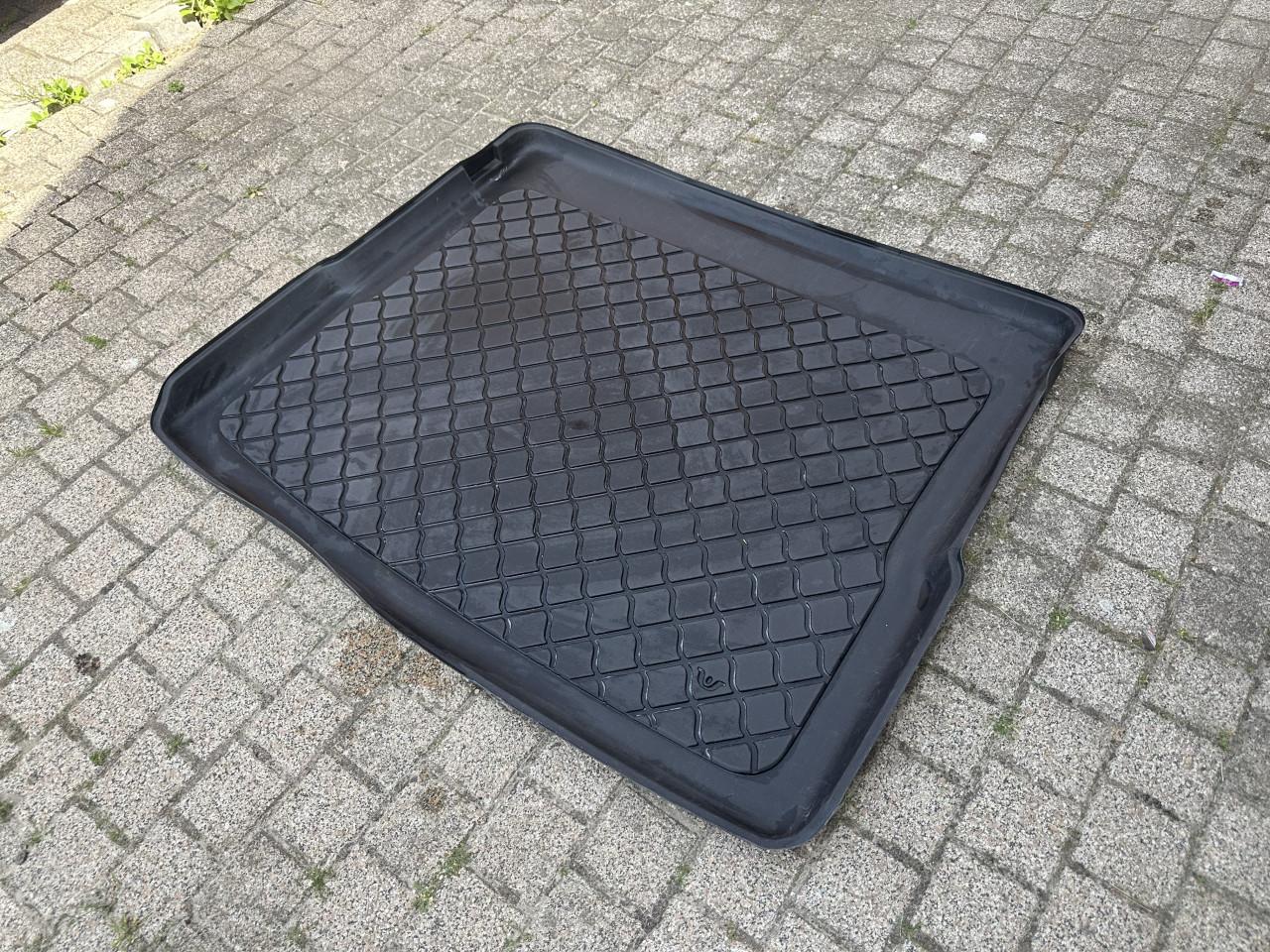 Rubberen kofferbakmat voor BMW X1 / iX1 U11
