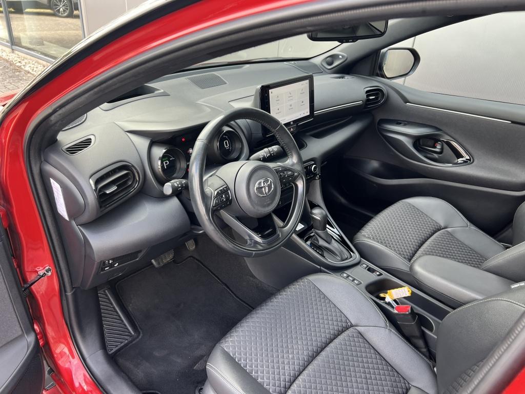 Toyota Yaris 1.5 hyb. executive