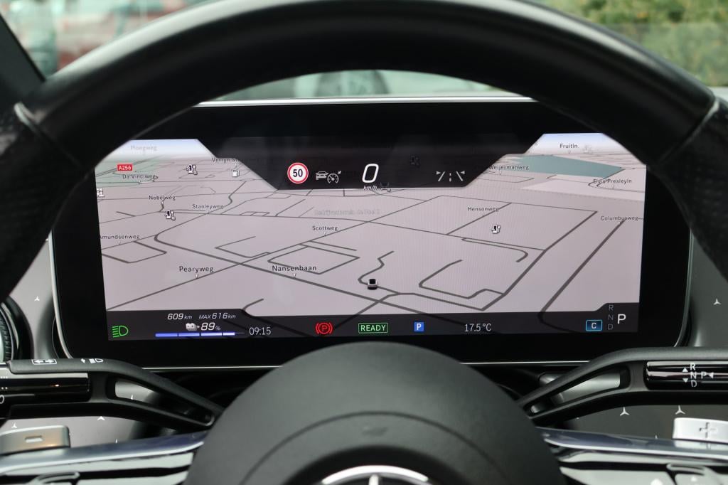 Mercedes-Benz Eqe 300 amg line 89 kwh i panoramadak i burmester i distronic