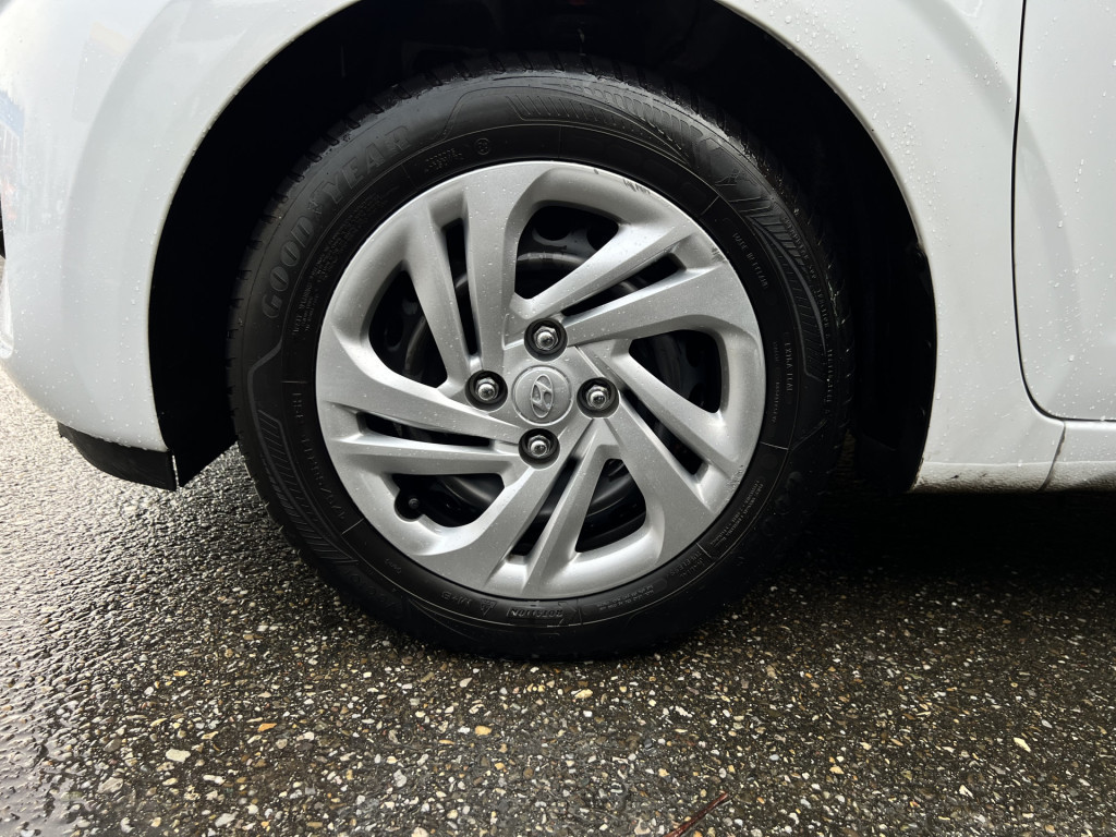 Hyundai I 10 1.0 comfort - apple/ android carplay | two-tone | dab | cruise