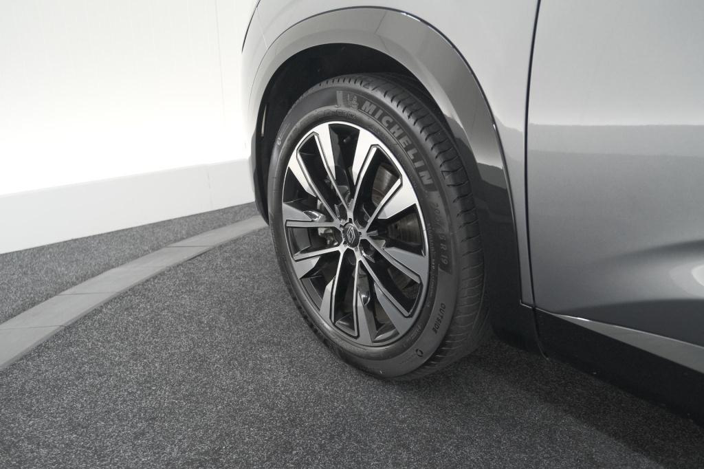 Renault Austral 1.2 e-tech full hybrid 200 techno | 360 camera | panoramada