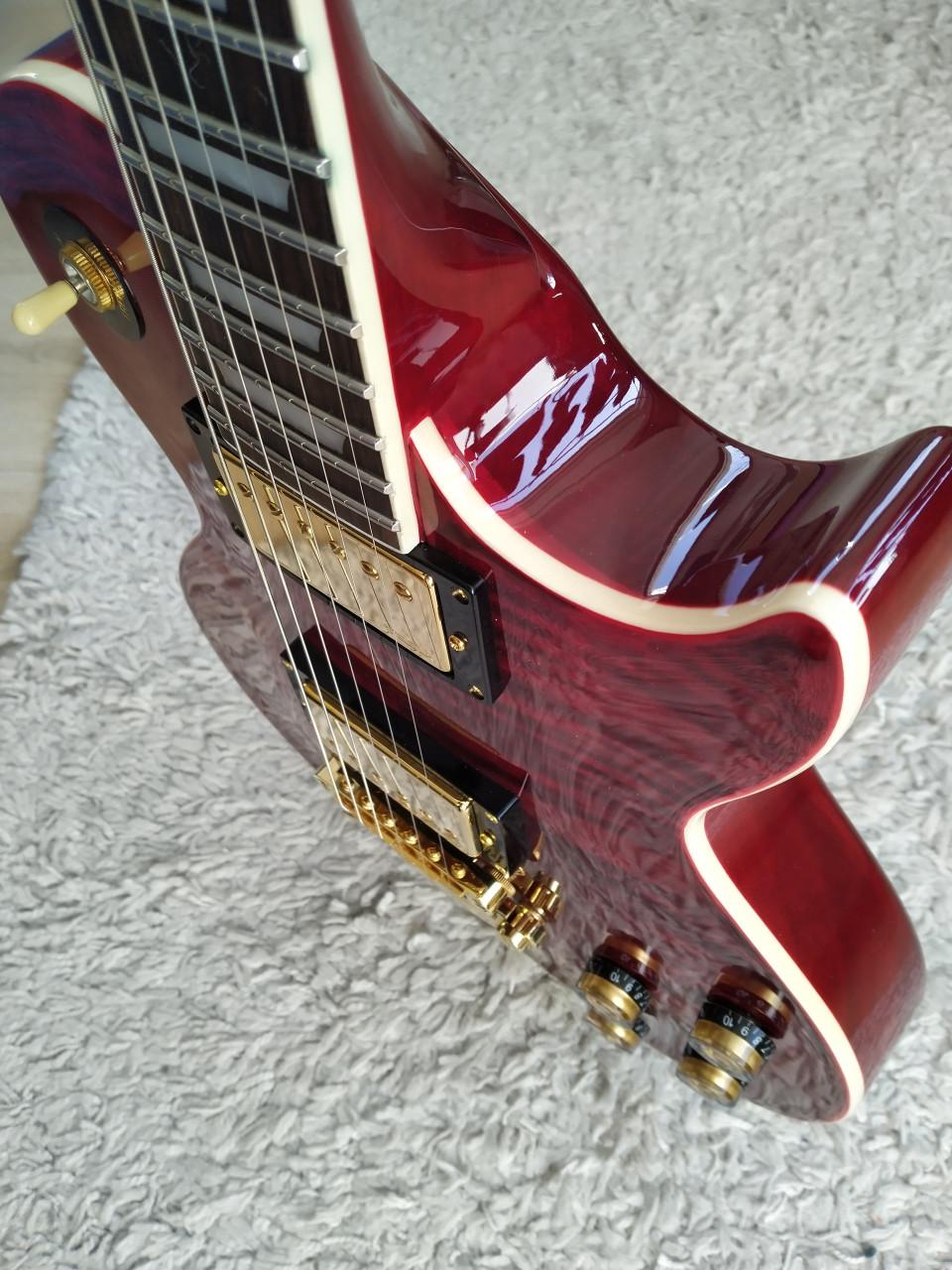 Harley Benton SC-550 II De Luxe + upgrades en gigbag z.g.a.n.  275 euro.