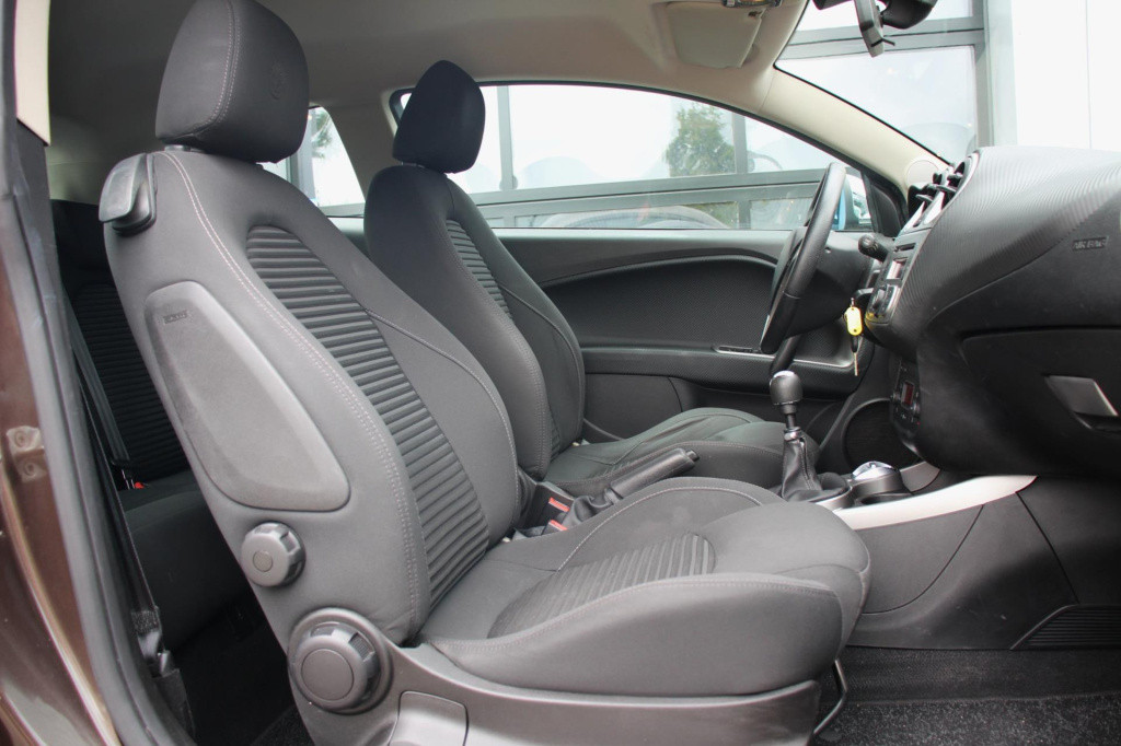 Alfa Romeo MiTo 1.4 super - 1e eig - dealer oh - climate - stoel verw - crh