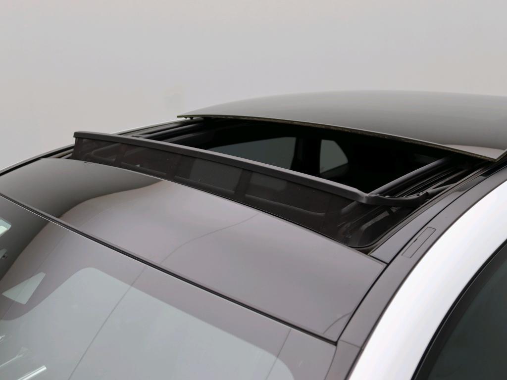 Mercedes-Benz B-Klasse 250 e business solution amg limited trekhaak | amg l