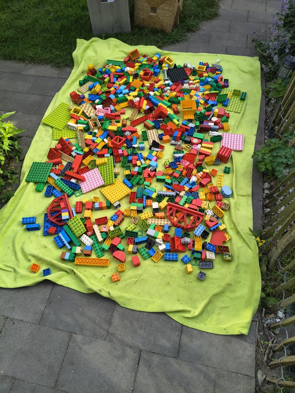 Heel veel duplo en hubelino knikkerbaan