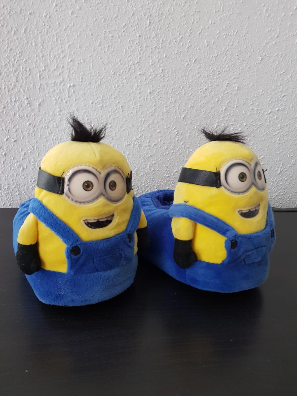 Minion pantoffels maat 30/31