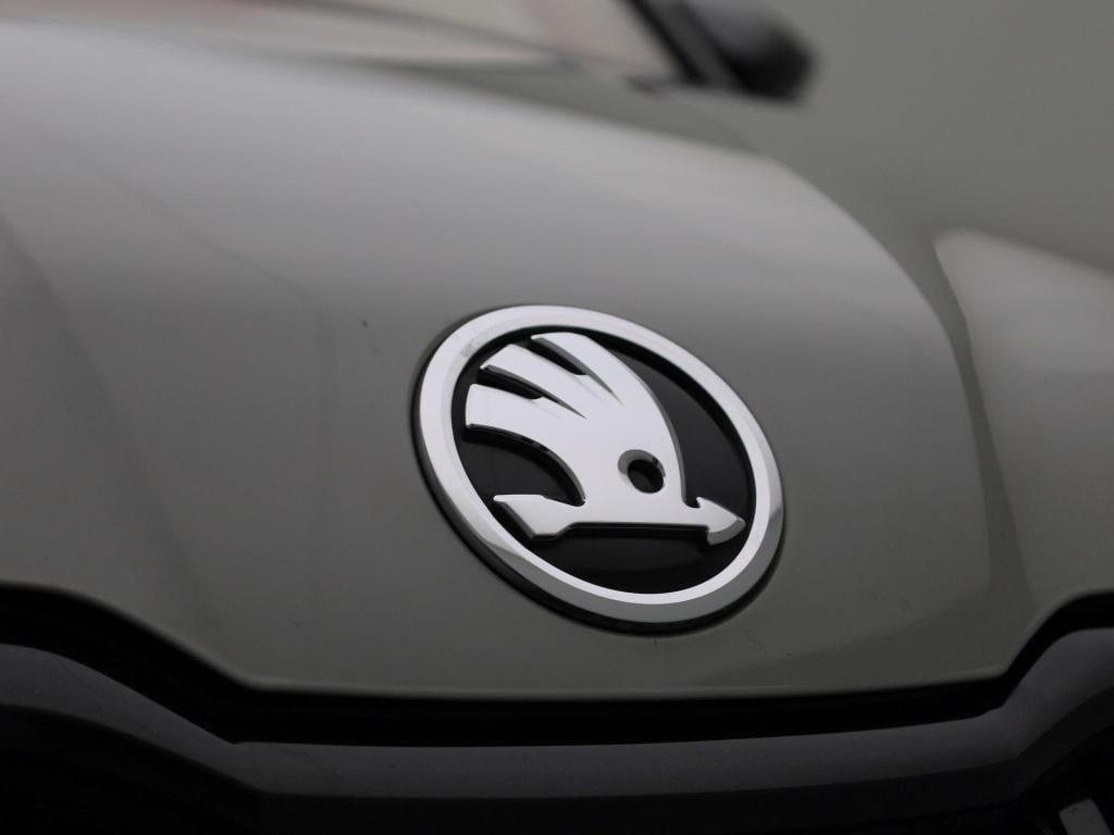 Skoda Kodiaq 1.5 tsi sportline business | automaat | trekhaak | panoramadak