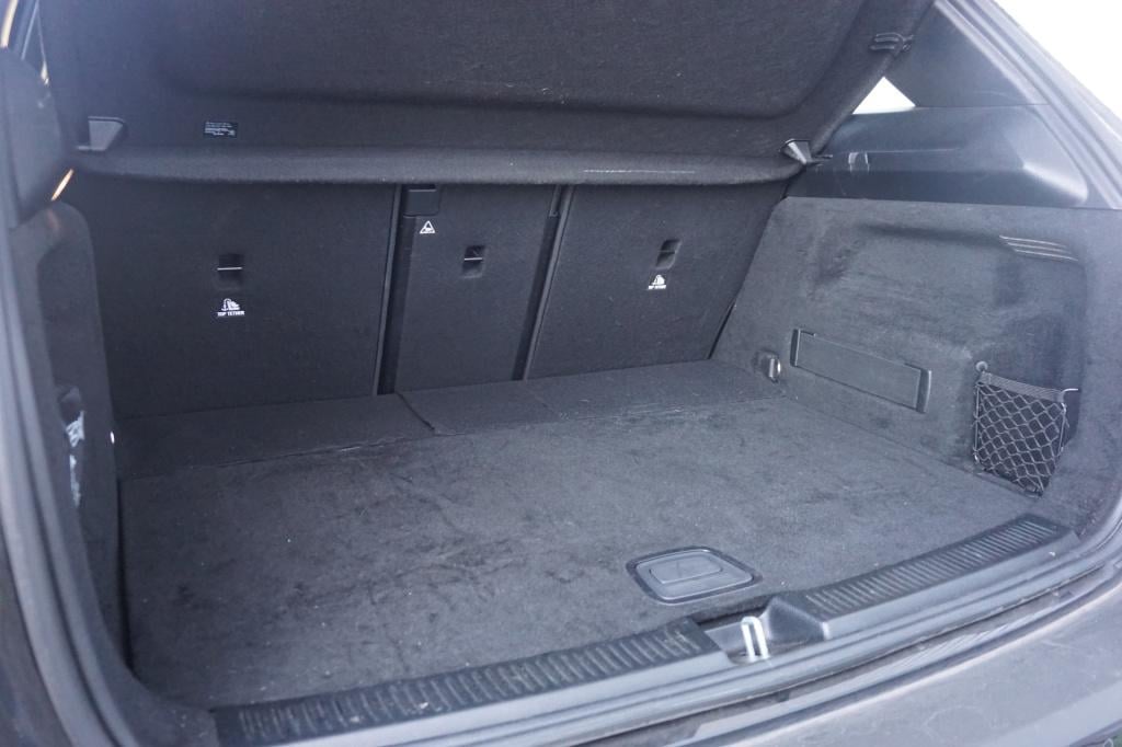 Mercedes-Benz B-Klasse 220 launch edition premium plus climate / navi / pan