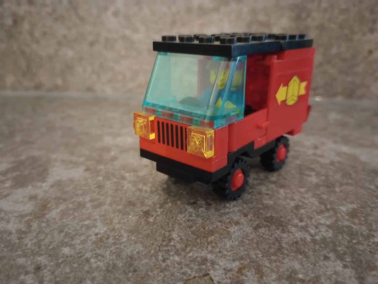 Lego 6624 Delivery Van