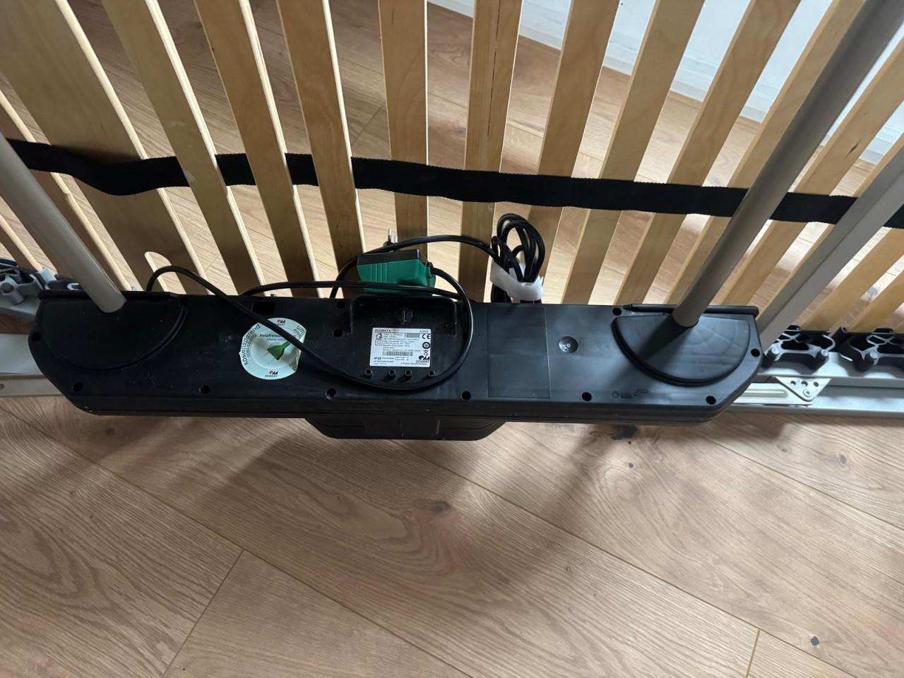 Bed, elektrisch verstelbaar