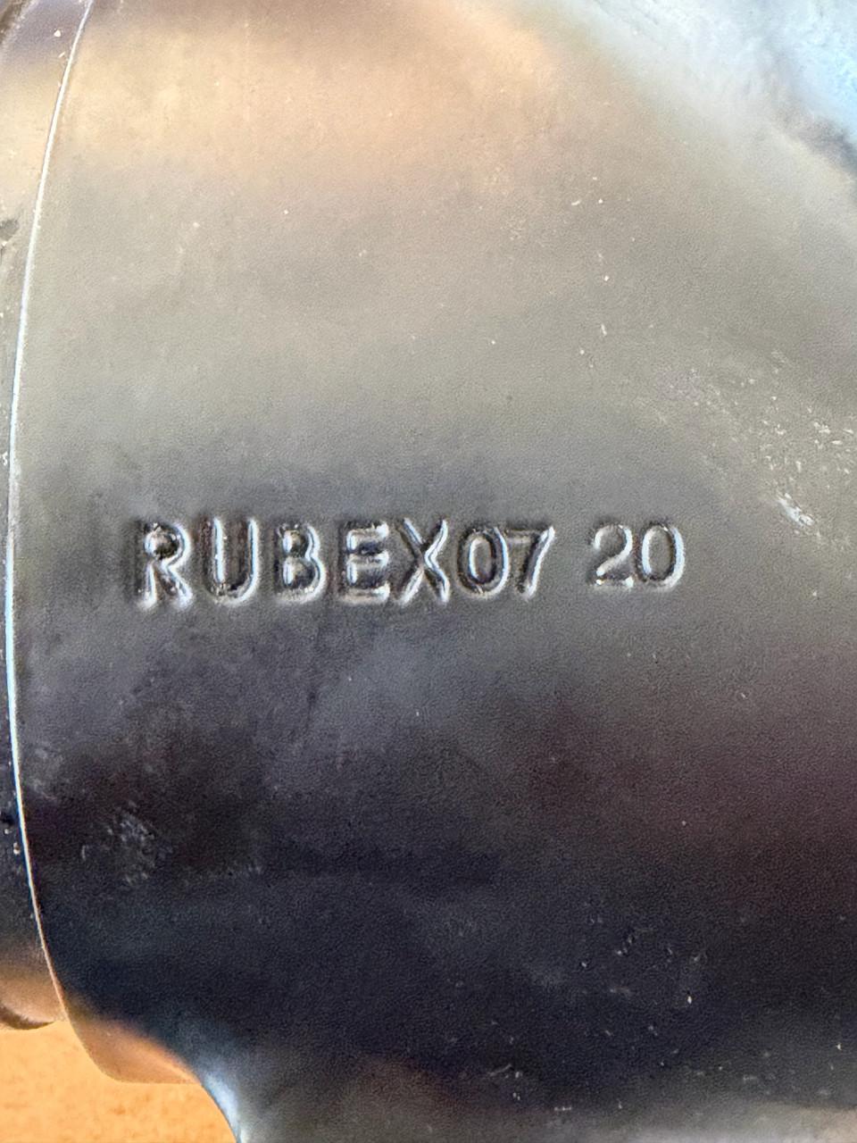 Nieuwe alu schroef 13,5 x 16