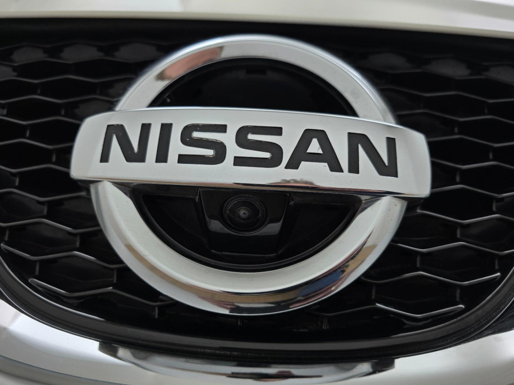 Nissan Qashqai occasion automaat 1.2 connect edition met parkeercamera en p