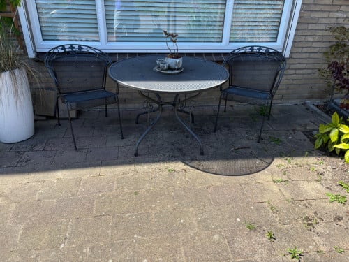 Te Koop: ijzeren tuinset