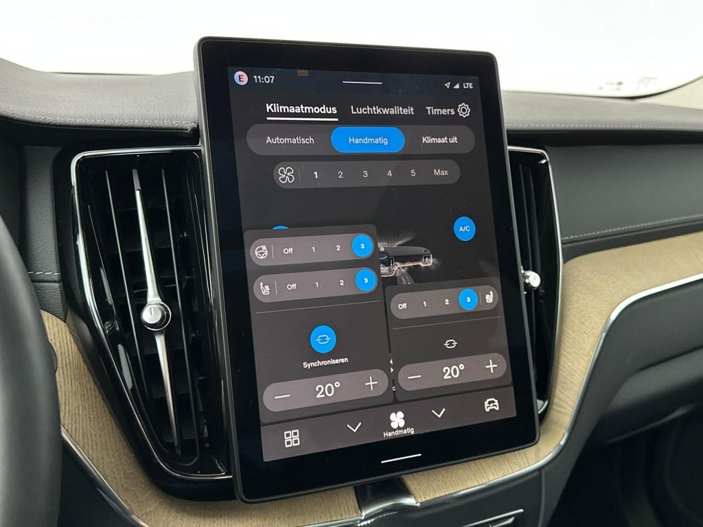 Volvo XC60 t6 398pk recharge ultra dark| verkocht