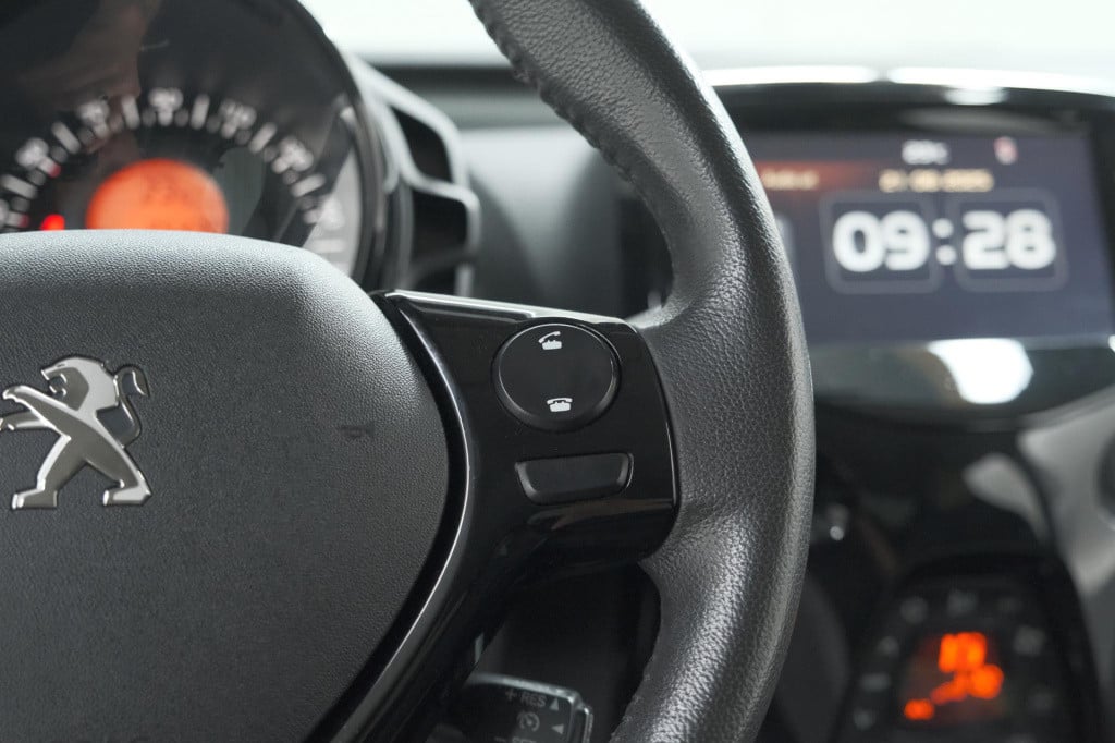 Peugeot 108 1.0 e-vti allure | unieke kilometerstand | camera | climate con