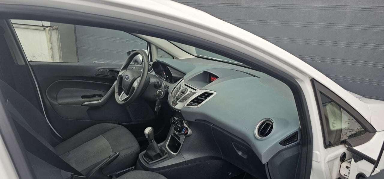 TE KOOP FORD FIESTA 1.25 LIMITED EURO 5 ZUINIGHEIDSLABEL B