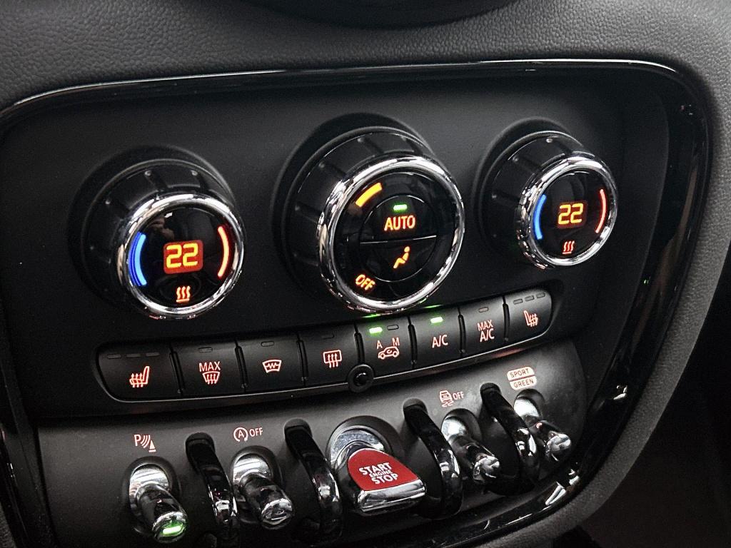Mini Clubman 2.0 jcw all4 john cooper works | automaat | panoramadak | navi