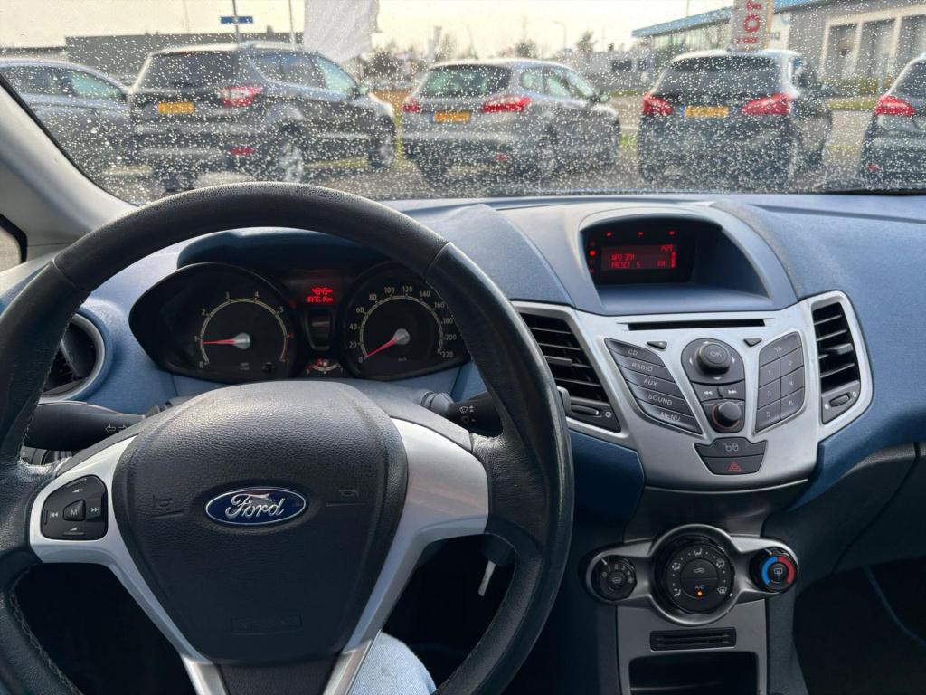 Ford Fiesta 1.25 55kw 5dr trend, nw distributieriem, stoelverwarming