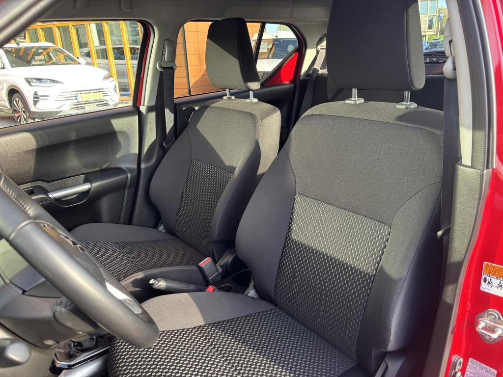 Suzuki Ignis 1.2 smart hybrid style