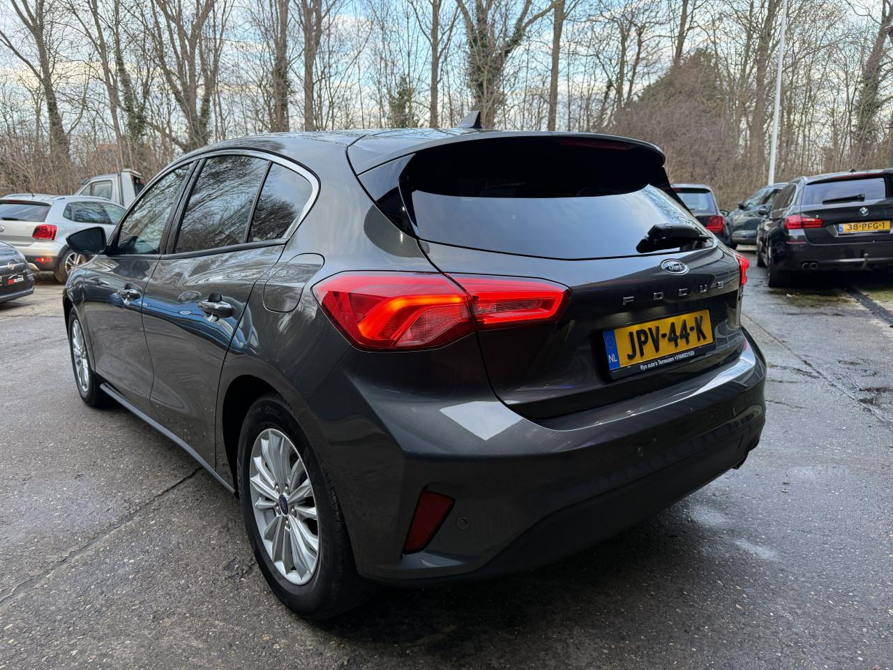 Ford Focus 1.0 Ecoboost ST line Business 2018