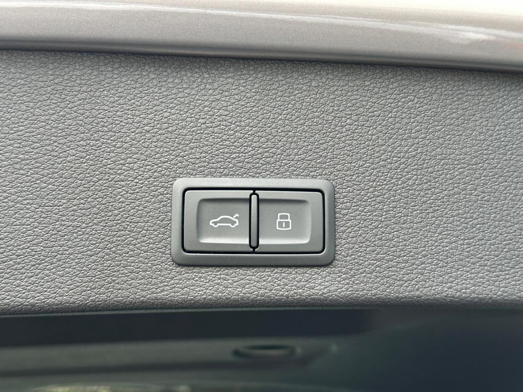 Audi Q2 35 tfsi 150pk s-tronic advanced | elek. achterklep | dode hoek | 4-