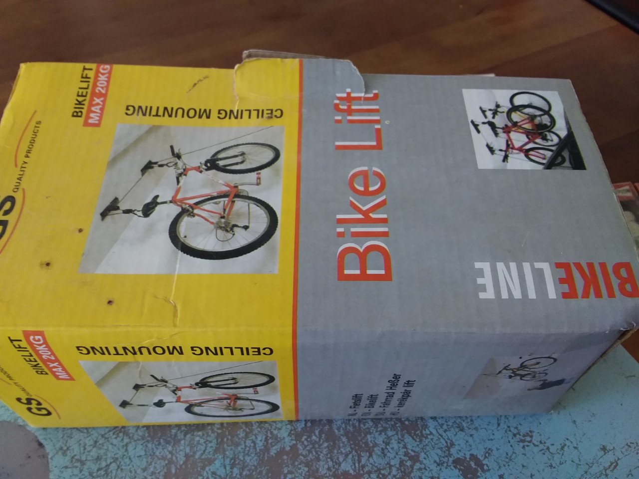 Fietslift, fietstassen, ophanging
