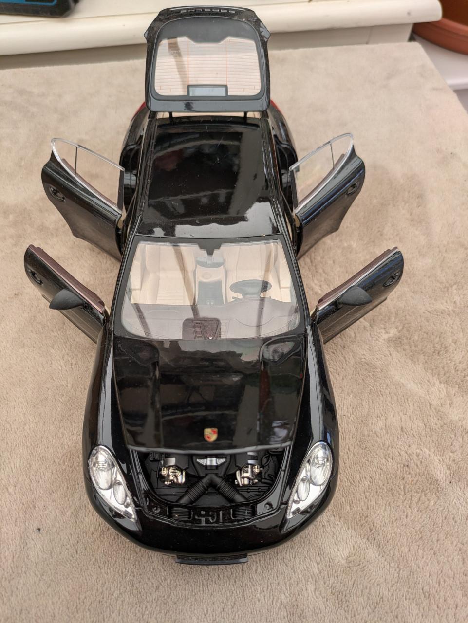 Porsche Panamere 4S 1:18
