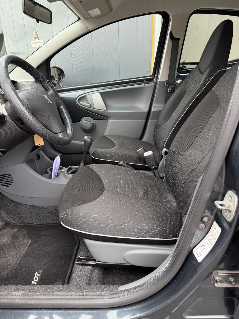 Peugeot 107 1.0-12v xs - 5drs - airco