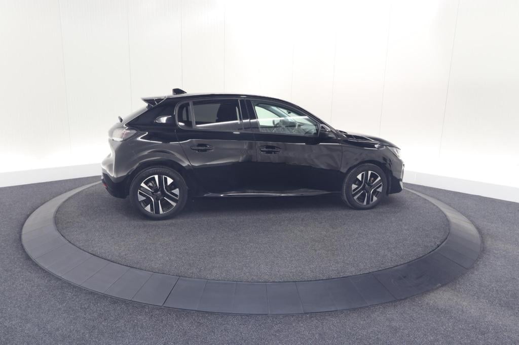 Peugeot 208 puretech 100 allure | parkeersensoren | navigatie | apple carpl