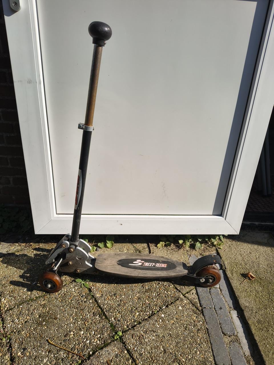 Stoere Kickboard Driewieler Step (Street-Teens) Houten Deck. Stuntstep.
