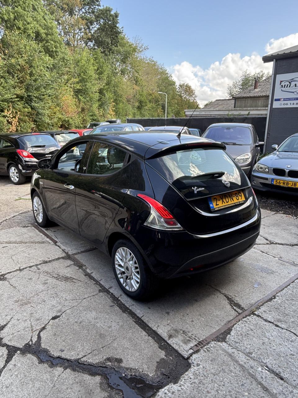 Lancia ypsilon