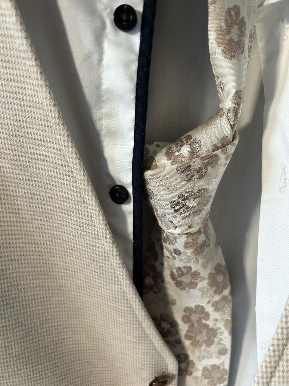 Set overhemd, gilet, das. Merk Ledûb. Maat 56.