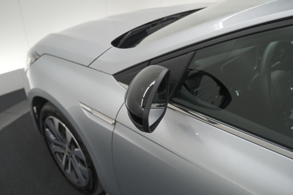 Renault Megane tce 140 edc techno | dodehoekdetectie | camera | 9.3 inch gr
