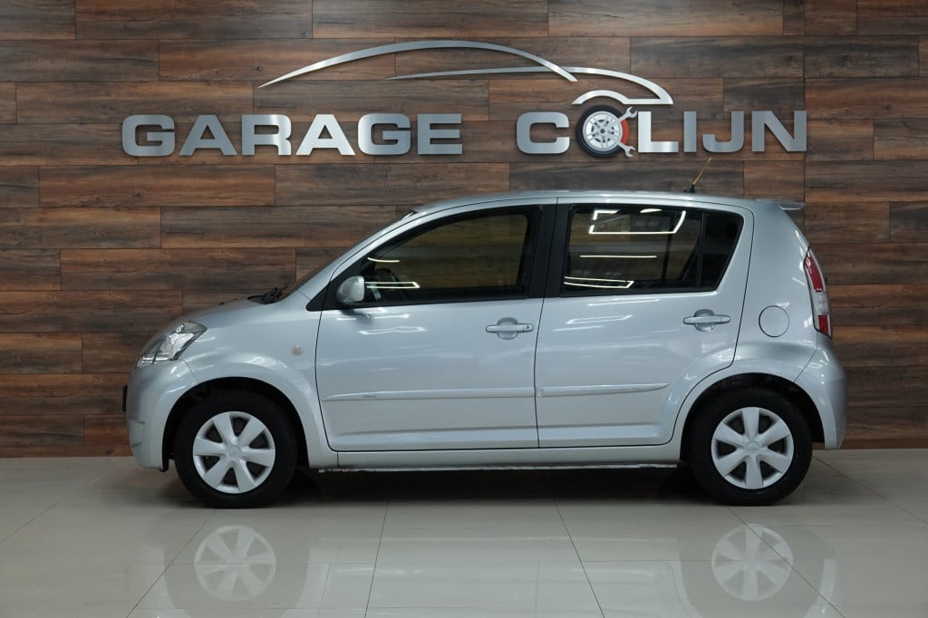 Daihatsu Sirion 2 1.0-12v premium | airco | aux |