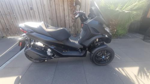 Piaggio MP3 HPE 300